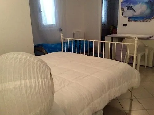 B&B Il Delfino A Μπολόνια Ξενοδοχείο